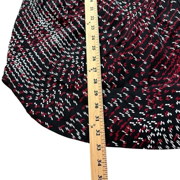 Catherines Women's Size 14/16W Long Sleeve Printed V-Neck Tie Closure Slits Top - Picture 10 of 15